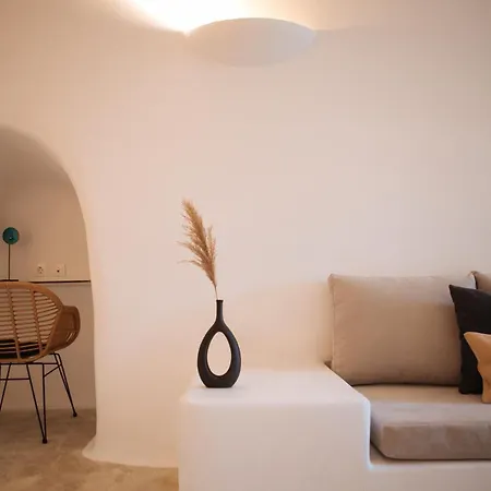 Assyrtiko By A Terre Cave Villas
